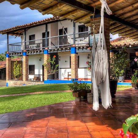 Hotel Bosques Del Saman Alcala Кимбайя Экстерьер фото