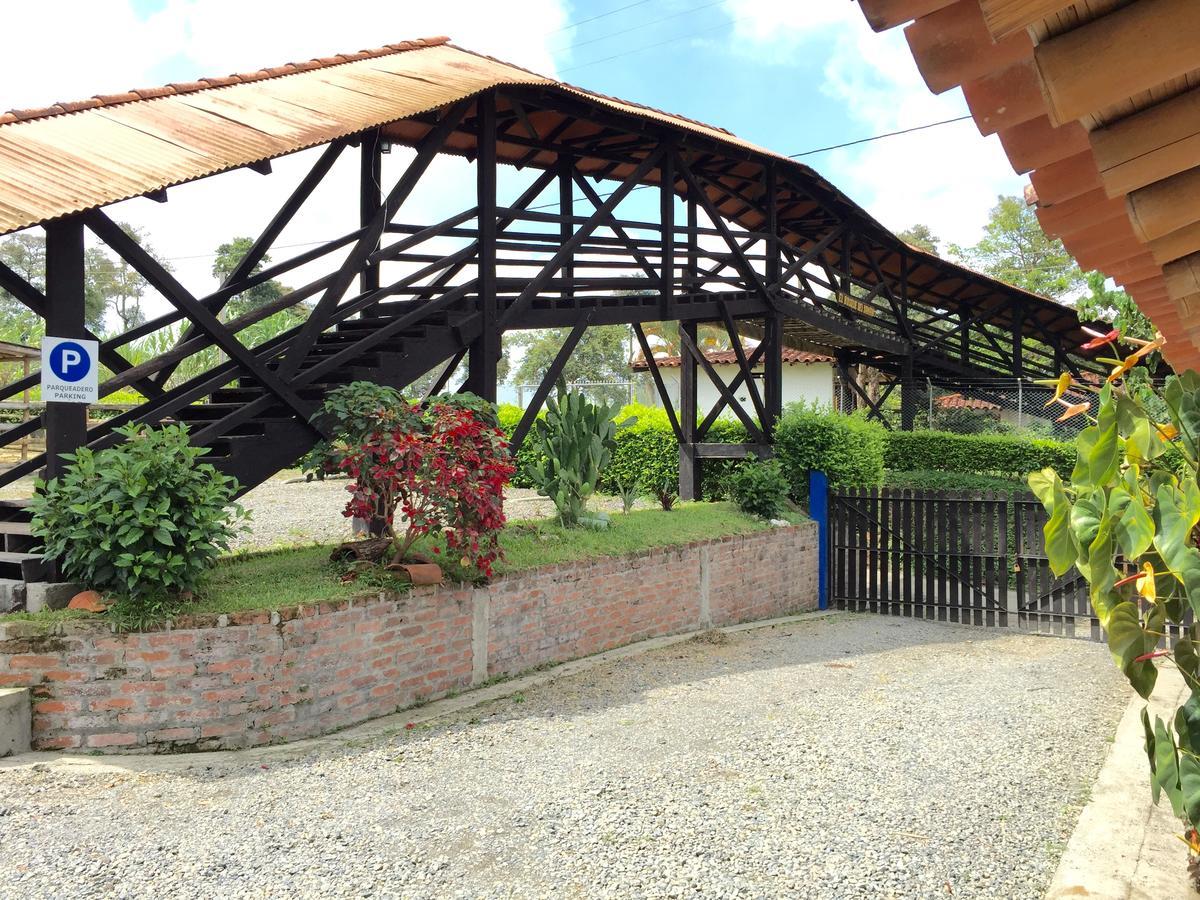 Hotel Bosques Del Saman Alcala Кимбайя Экстерьер фото